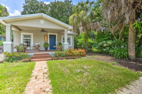 Charming Tampa Home with Outdoor Lounge Area!